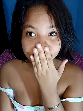 Snapshot of little_onixx chatting on 6, 11, 2025 little onixx online show from 6, 11, 2025