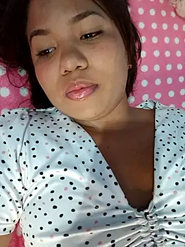 Snapshot of little_onixx chatting on 3, 12, 2025 little onixx online show from 3, 12, 2025