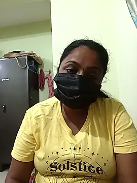 Snapshot of queendivya chatting on 22, 11, 2025 queendivya online show from 22, 11, 2025