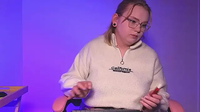 Snapshot of lame_cat chatting on 2, 10, 2025 lame cat online show from 2, 10, 2025