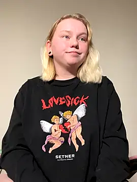 Snapshot of lame_cat chatting on 10, 10, 2025 lame cat online show from 10, 10, 2025