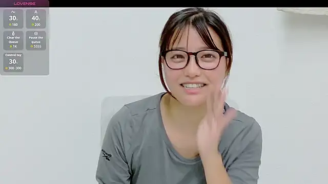 Snapshot of OnigiriJapan chatting on 20, 10, 2025 OnigiriJapan online show from 20, 10, 2025