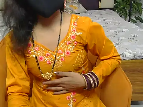 Lovelyy-couple online show from 22, 9, 2025