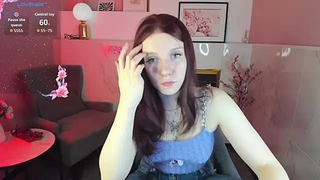 Layla Glam online show from 8, 10, 2025