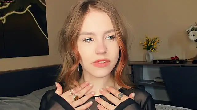 MaliaBourraine online show from 6, 4, 2026