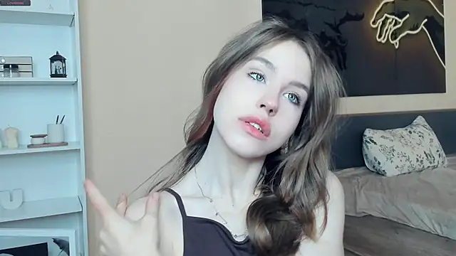 MaliaBourraine online show from 25, 5, 2026