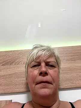 Snapshot of VyC7564 chatting on 15, 11, 2025 VyC7564 online show from 15, 11, 2025