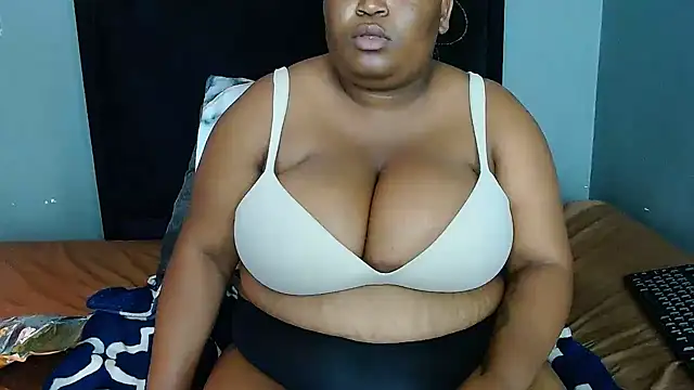 Snapshot of BIG_BOOBSxXxxX chatting on 7, 10, 2025 BIG BOOBSxXxxX online show from 7, 10, 2025