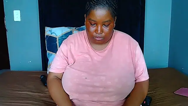 Snapshot of BIG_BOOBSxXxxX chatting on 10, 10, 2025 BIG BOOBSxXxxX online show from 10, 10, 2025