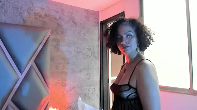 Snapshot of Isabella-Rosssi chatting on 23, 11, 2025 Isabella-Rosssi online show from 23, 11, 2025