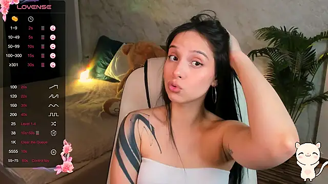 Snapshot of StarlitFairy chatting on 1, 10, 2025 StarlitFairy online show from 1, 10, 2025