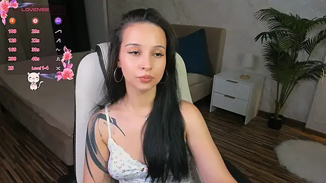 Snapshot of StarlitFairy chatting on 16, 10, 2025 StarlitFairy online show from 16, 10, 2025