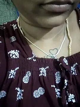 Snapshot of sweetqueen143 chatting on 24, 9, 2025 sweetqueen143 online show from 24, 9, 2025