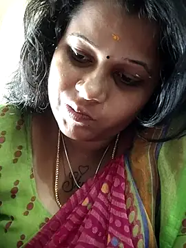 Snapshot of sweetqueen143 chatting on 30, 9, 2025 sweetqueen143 online show from 30, 9, 2025