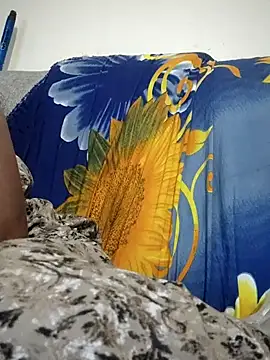 Snapshot of sweetqueen143 chatting on 4, 11, 2025 sweetqueen143 online show from 4, 11, 2025