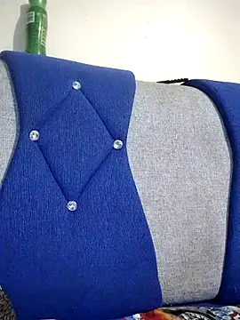 Snapshot of sweetqueen143 chatting on 13, 11, 2025 sweetqueen143 online show from 13, 11, 2025