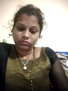 Snapshot of sweetqueen143 chatting on 15, 11, 2025 sweetqueen143 online show from 15, 11, 2025