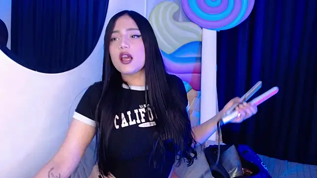 ladymooncs online show from 4, 2, 2026