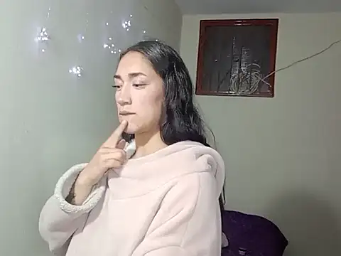 Miia  strog online show from 15, 12, 2025