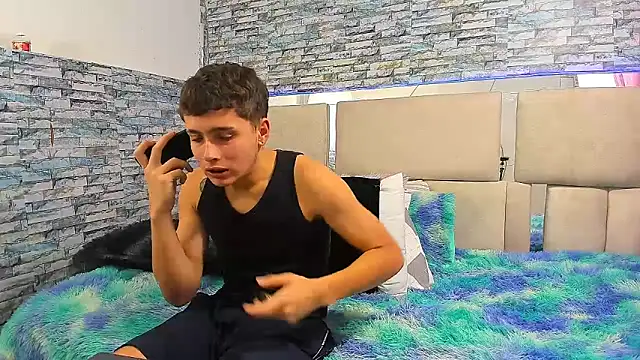 Snapshot of Julian_wolf18 chatting on 22, 10, 2025 Julian wolf18 online show from 22, 10, 2025