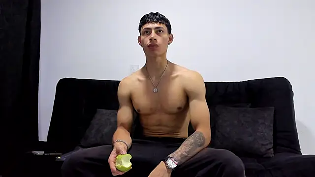 Snapshot of jey_cox23 chatting on 22, 11, 2025 jey cox23 online show from 22, 11, 2025