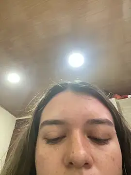 Snapshot of Aphrill chatting on 25, 10, 2025 Aphrill online show from 25, 10, 2025