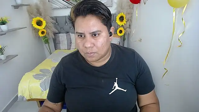Snapshot of hotlesby_valery chatting on 9, 10, 2025 hotlesby valery online show from 9, 10, 2025