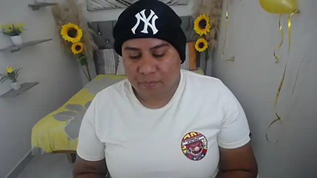 Snapshot of hotlesby_valery chatting on 13, 10, 2025 hotlesby valery online show from 13, 10, 2025