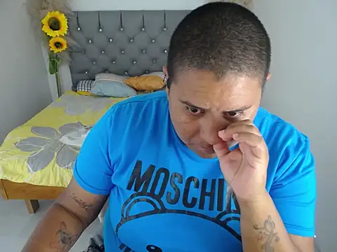 hotlesby valery online show from 18, 2, 2026