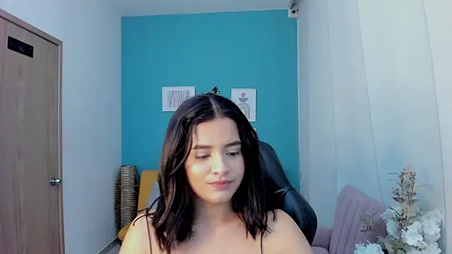 Snapshot of Victoria_Jonnesss chatting on 7, 11, 2025 Victoria Jonnesss online show from 7, 11, 2025