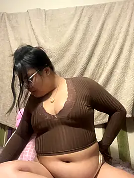 Snapshot of kiaradanielaxx chatting on 10, 10, 2025 kiaradanielaxx online show from 10, 10, 2025