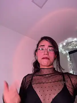 Snapshot of Rouse_Monroe chatting on 30, 5, 2026 Rouse Monroe online show from 30, 5, 2026