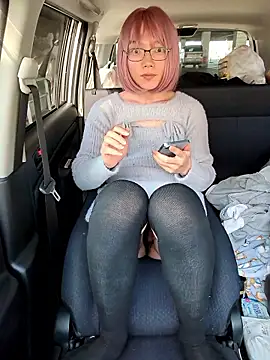 Snapshot of takusaki223 chatting on 23, 11, 2025 takusaki223 online show from 23, 11, 2025