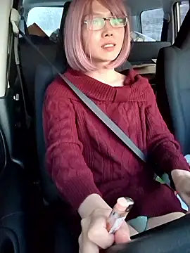 takusaki223 online show from 23, 12, 2025