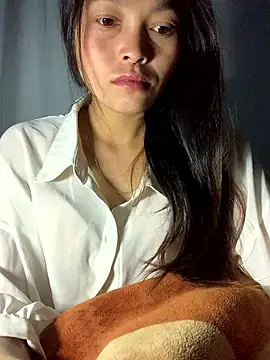 Halyy xx online show from 15, 1, 2026