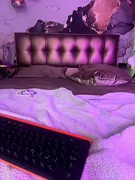 Snapshot of UnatedBabe chatting on 17, 10, 2025 UnatedBabe online show from 17, 10, 2025