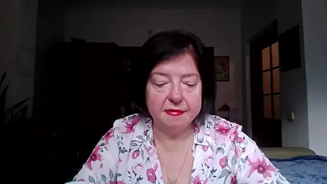 Snapshot of Violet_Pulse chatting on 18, 11, 2025 Violet Pulse online show from 18, 11, 2025