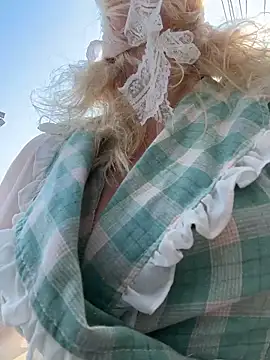 RonnieKiss online show from 4, 2, 2026