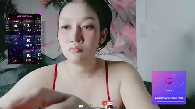 Snapshot of Lalacream12 chatting on 19, 11, 2025 Lalacream12 online show from 19, 11, 2025