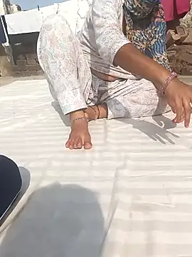 Cute-Charvii online show from 18, 12, 2025