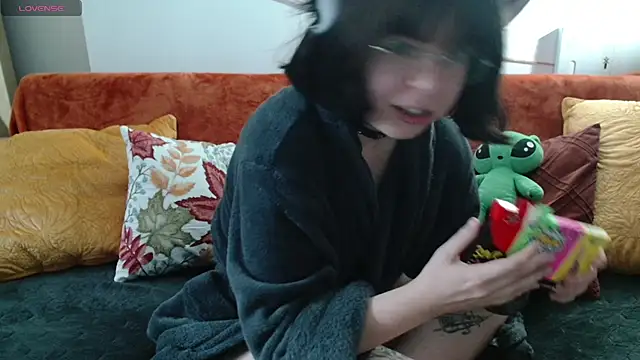 Snapshot of HardNerdVoid chatting on 11, 10, 2025 HardNerdVoid online show from 11, 10, 2025