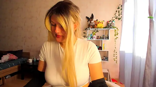 Snapshot of Alice_Casey_new chatting on 29, 10, 2025 Alice Casey new online show from 29, 10, 2025