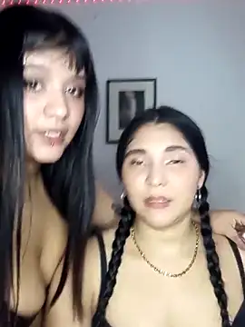 TwoForyouX online show from 1, 10, 2025