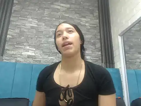 Snapshot of Lil_Rose2006 chatting on 16, 10, 2025 Lil Rose2006 online show from 16, 10, 2025