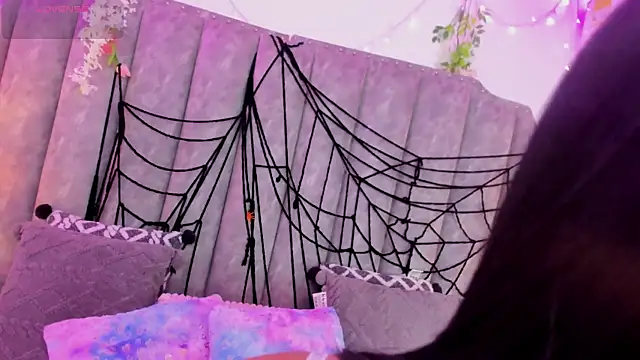 Snapshot of JadeBennett_ chatting on 31, 10, 2025 JadeBennett online show from 31, 10, 2025