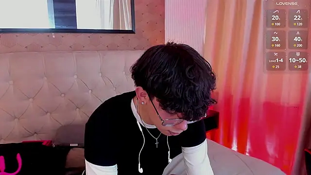 liam twiink online show from 9, 7, 2026