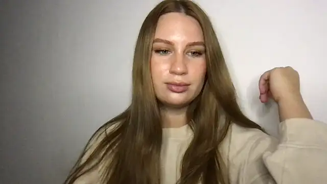 goodgirl2332 online show from 6, 10, 2025
