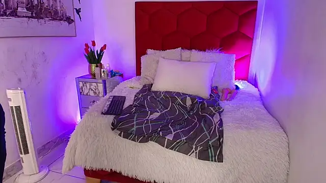 Snapshot of EvaGoddess_ chatting on 30, 11, 2025 EvaGoddess online show from 30, 11, 2025