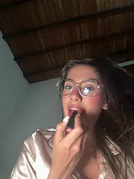 Julieta Duque online show from 9, 4, 2026