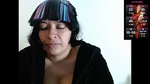 Snapshot of Acelinrose chatting on 3, 10, 2025 Acelinrose online show from 3, 10, 2025